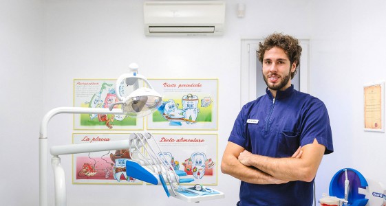 Studio specialistico dentista Como Meroni